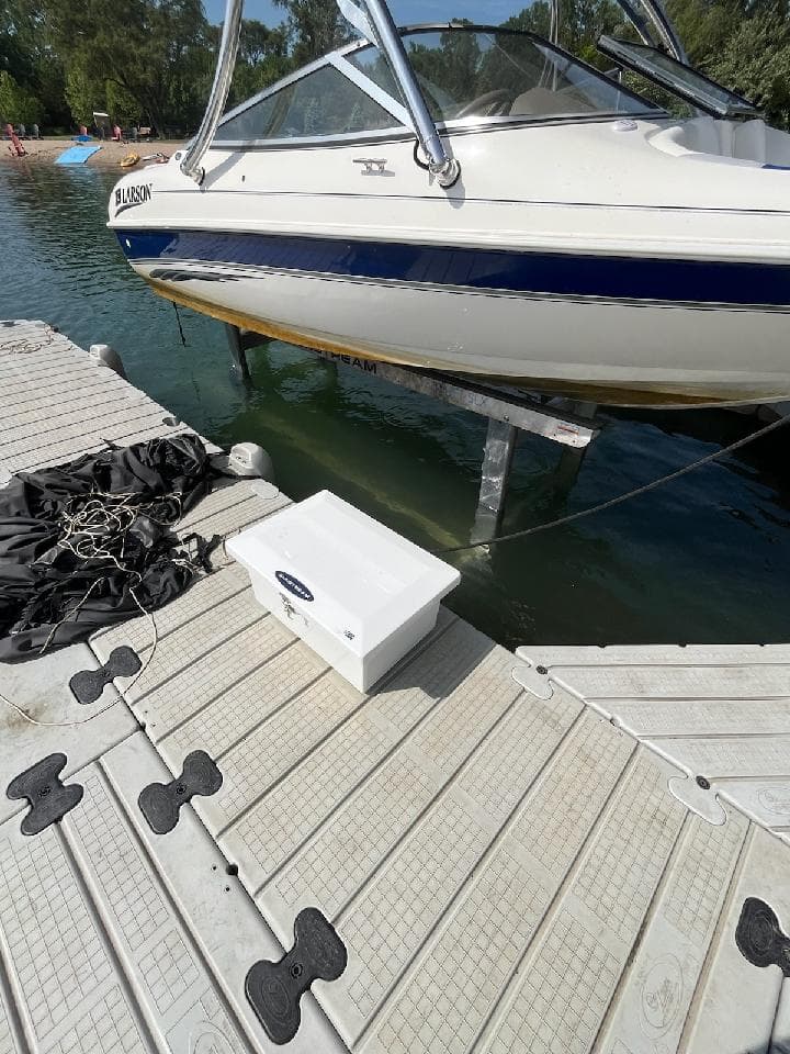 Gallery photos for Sunstream Boat Lift Install with EZ Dock Near Omaha: Image #3