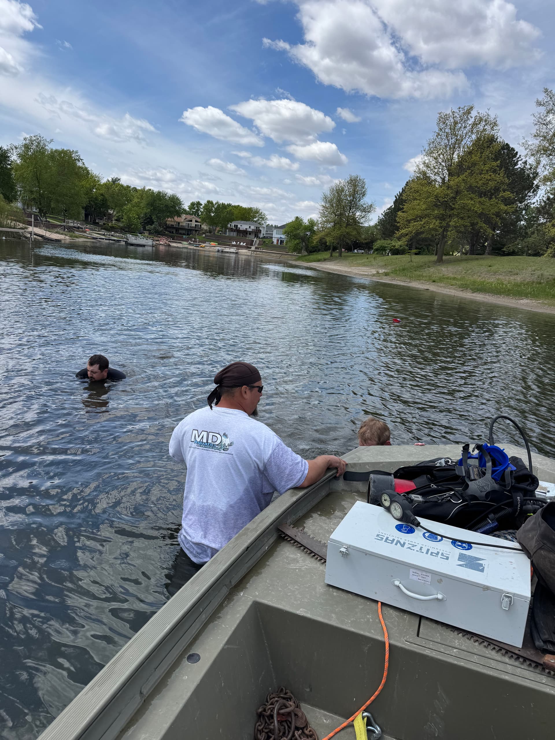 Gallery photos for Submerged Log Removal and Underwater Cleanup Near Waterloo: Image #1