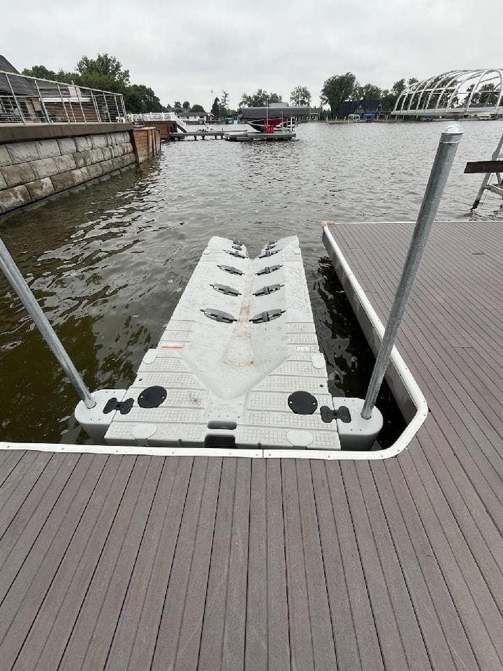 Gallery photos for EZ Dock PWC Port Install on the Water in Lincoln: Image #1