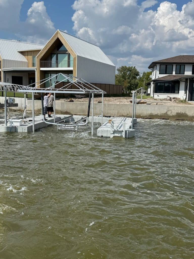 U-Shaped Dock and Sunstream Boat Lift in Lincoln image